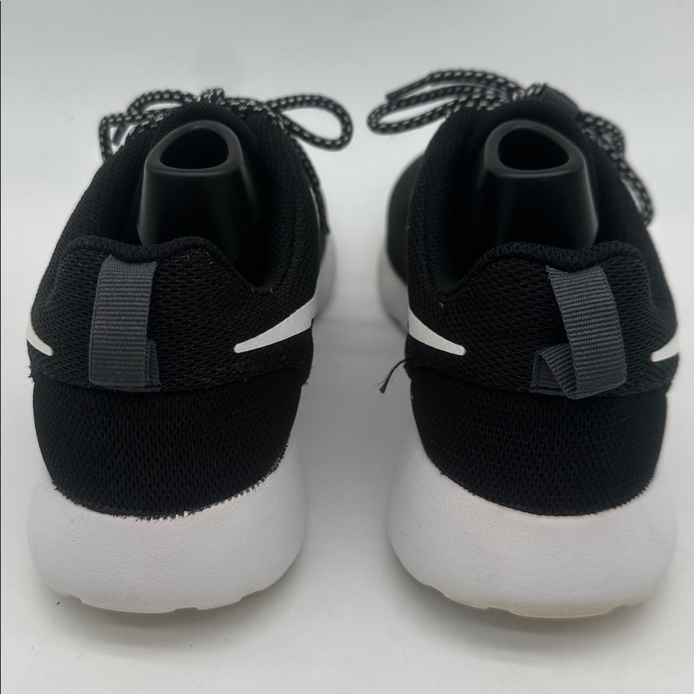Nike Roshe One Black White Running Shoes Women’s Size 8.5 - Picture 10 of 13